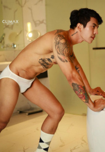 Max-white แม็ก จิณณะ กลมเกลียว white