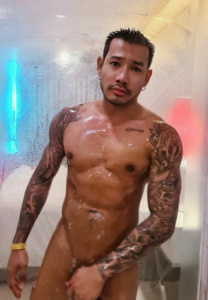 Toy Nanthaphop shower