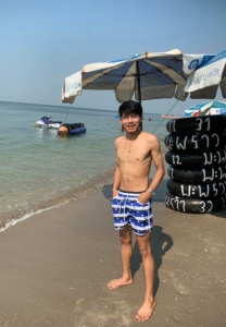 arm-beach อาร์ม วรวิทย์ beach