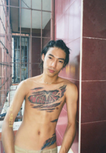 Pom-dee ปอม ปาร์คเกอร์