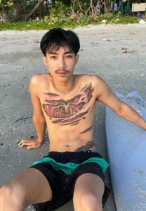 Pom-handsome ปอม ปาร์คเกอร์