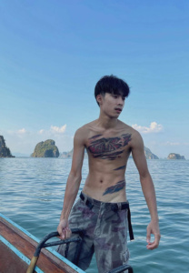 Pom-sea ปอม ปาร์คเกอร์