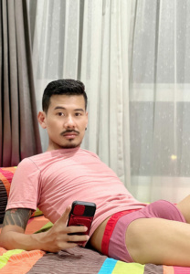 boy-pink บอย ทิชานนท์