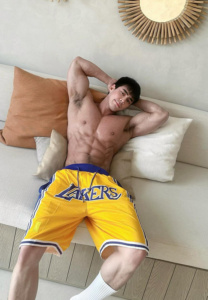 theo-yellow ชิระ ธีโอ